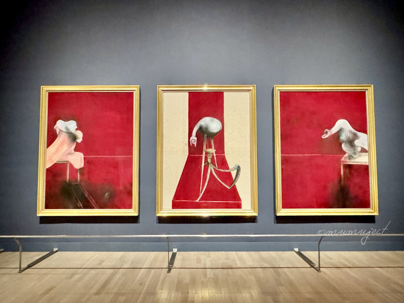 テート美術館 YBA&BEYOND 世界を変えた90s 英国アート-YBA展-90年アート-2026感想-レビュー-口コミ-評判-グッズ-混雑-所要時間-見どころ-チケット-巡回-東京-国立新美術館-京都-京都市京セラ美術館-フランシス・ベーコン-1944年のトリプティック（三幅対）の第2ヴァージョン